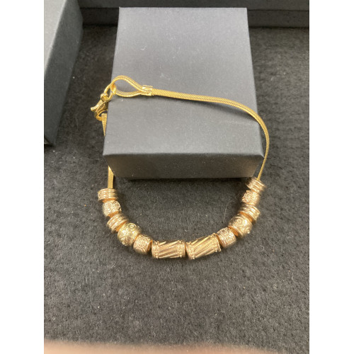 Adjustabe bracelet Flash Camera