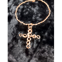 Dainty Cross Bracelet